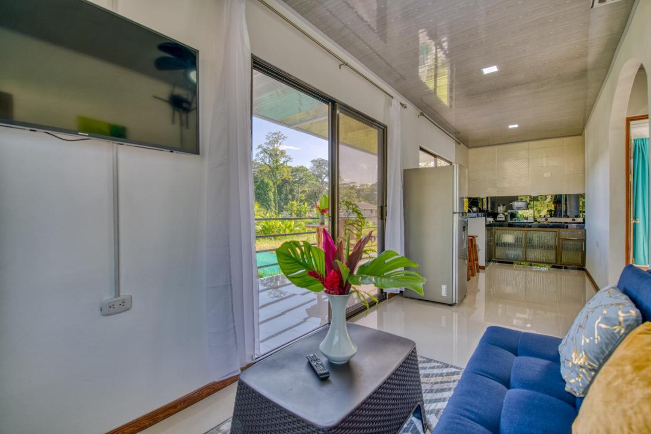 Oso Perezoso Pool Villa Puerto Viejo de Talamanca エクステリア 写真