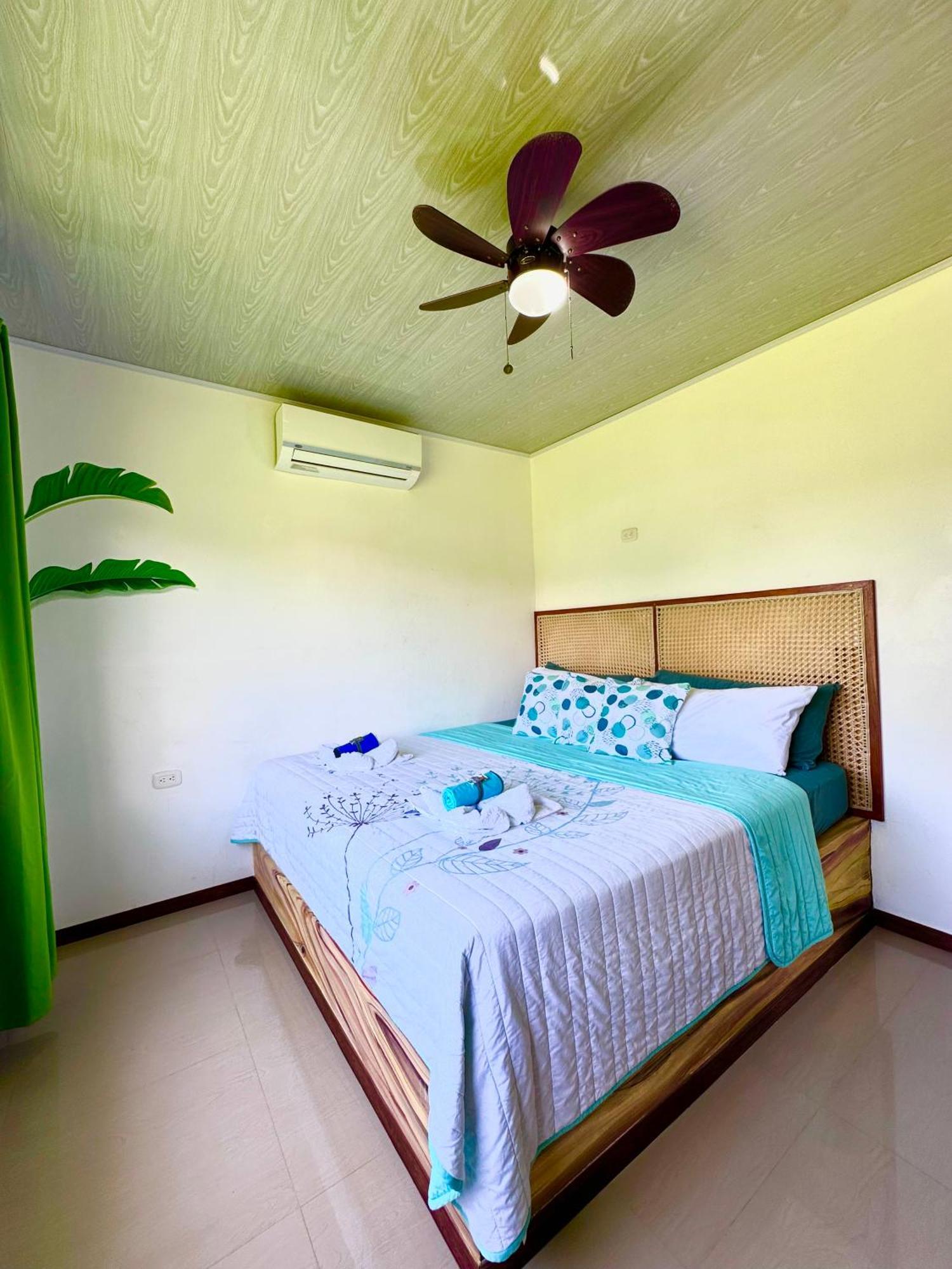 Oso Perezoso Pool Villa Puerto Viejo de Talamanca エクステリア 写真